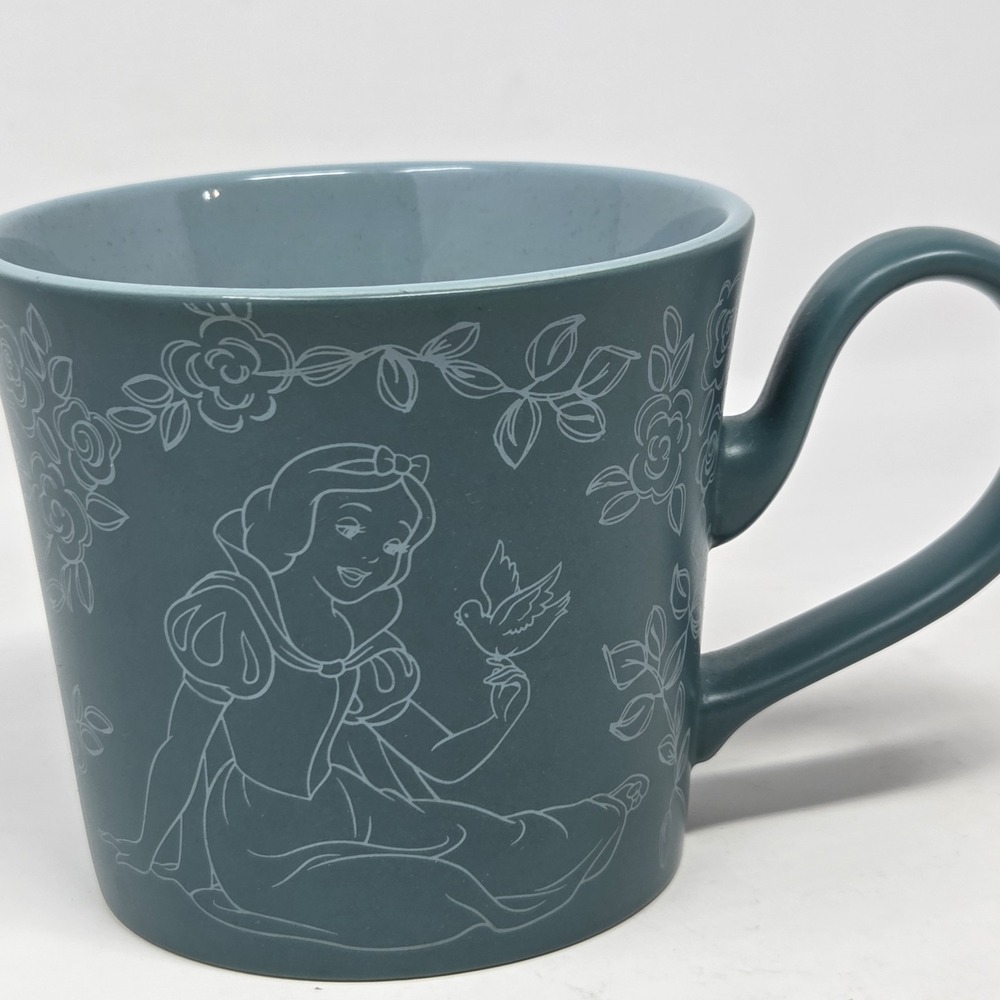 Disney Store Snow‎ White Mug Cup Teal Green White Etched 16 oz Large Handle EUC
